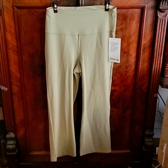 Lululemon groove crop pants - Picture 1 of 4